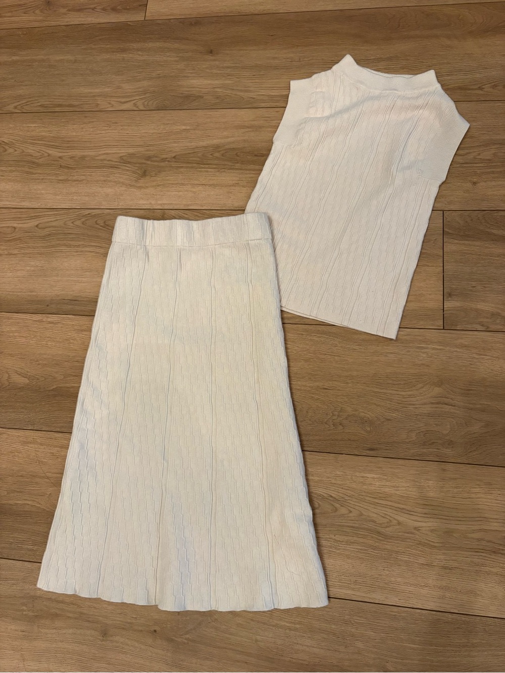 Cyrus Cream Ribbed Midi Skirt - Sleek A-Line